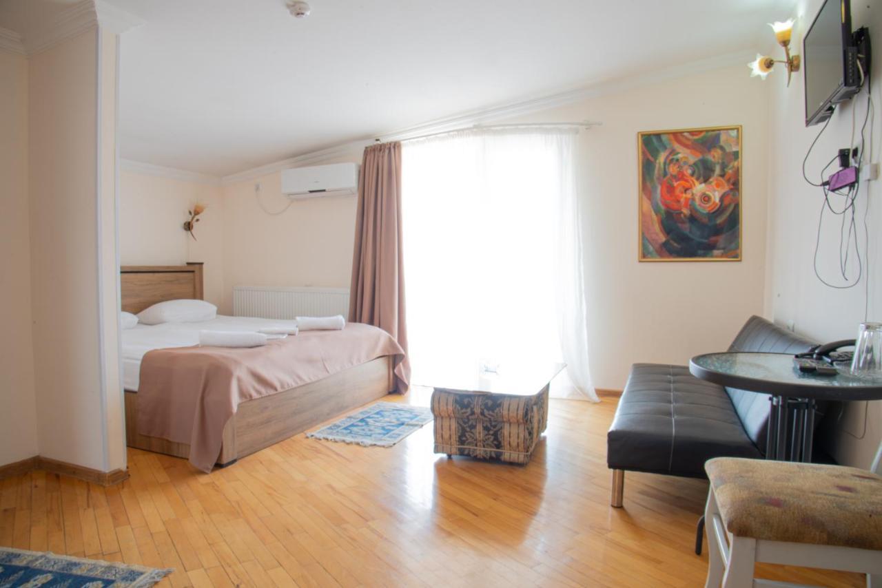 Stay Boutique Avlabari Tbilisi ภายนอก รูปภาพ