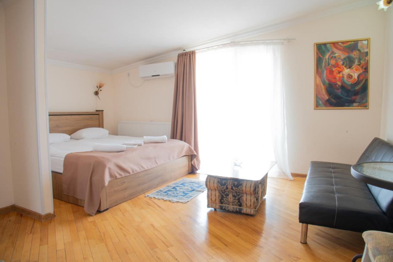 Stay Boutique Avlabari Tbilisi ภายนอก รูปภาพ